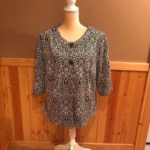 MAGGIE BARNES blk/white jacket size OX